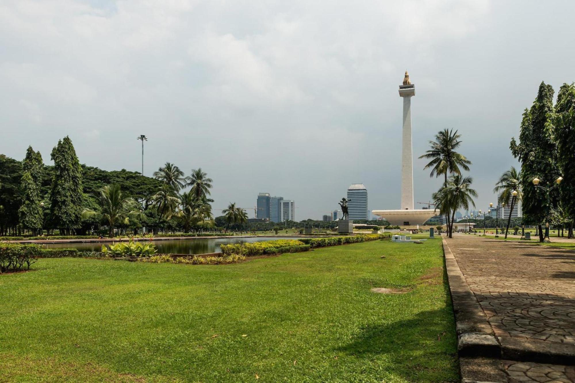Collection O Hotel Antara Jakarta Exterior photo
