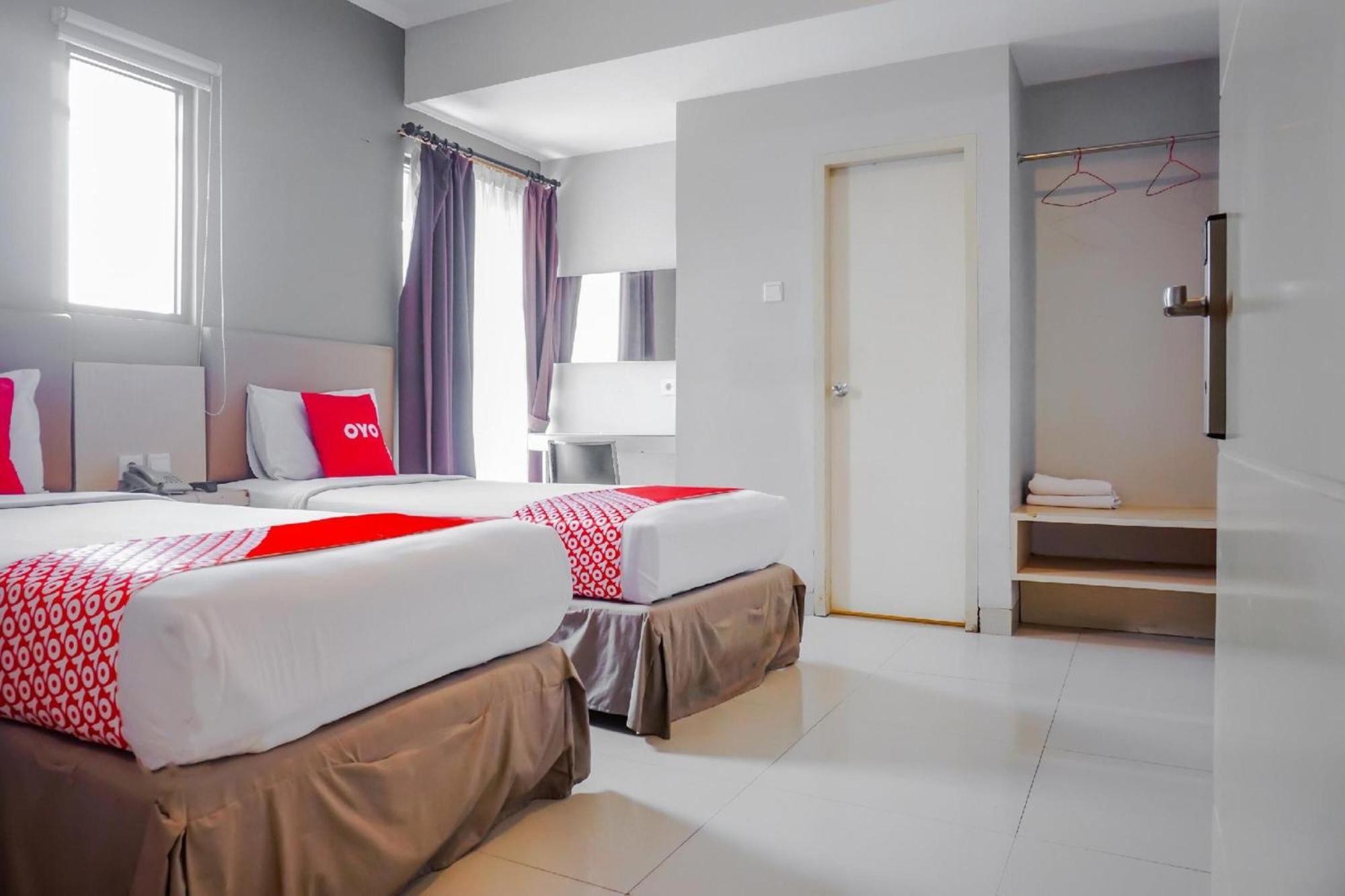 Collection O Hotel Antara Jakarta Exterior photo