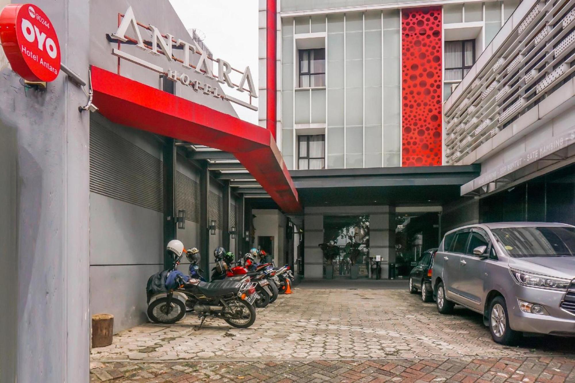 Collection O Hotel Antara Jakarta Exterior photo
