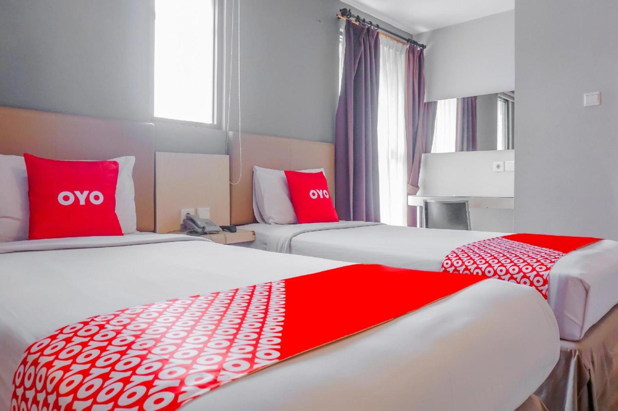 Collection O Hotel Antara Jakarta Exterior photo